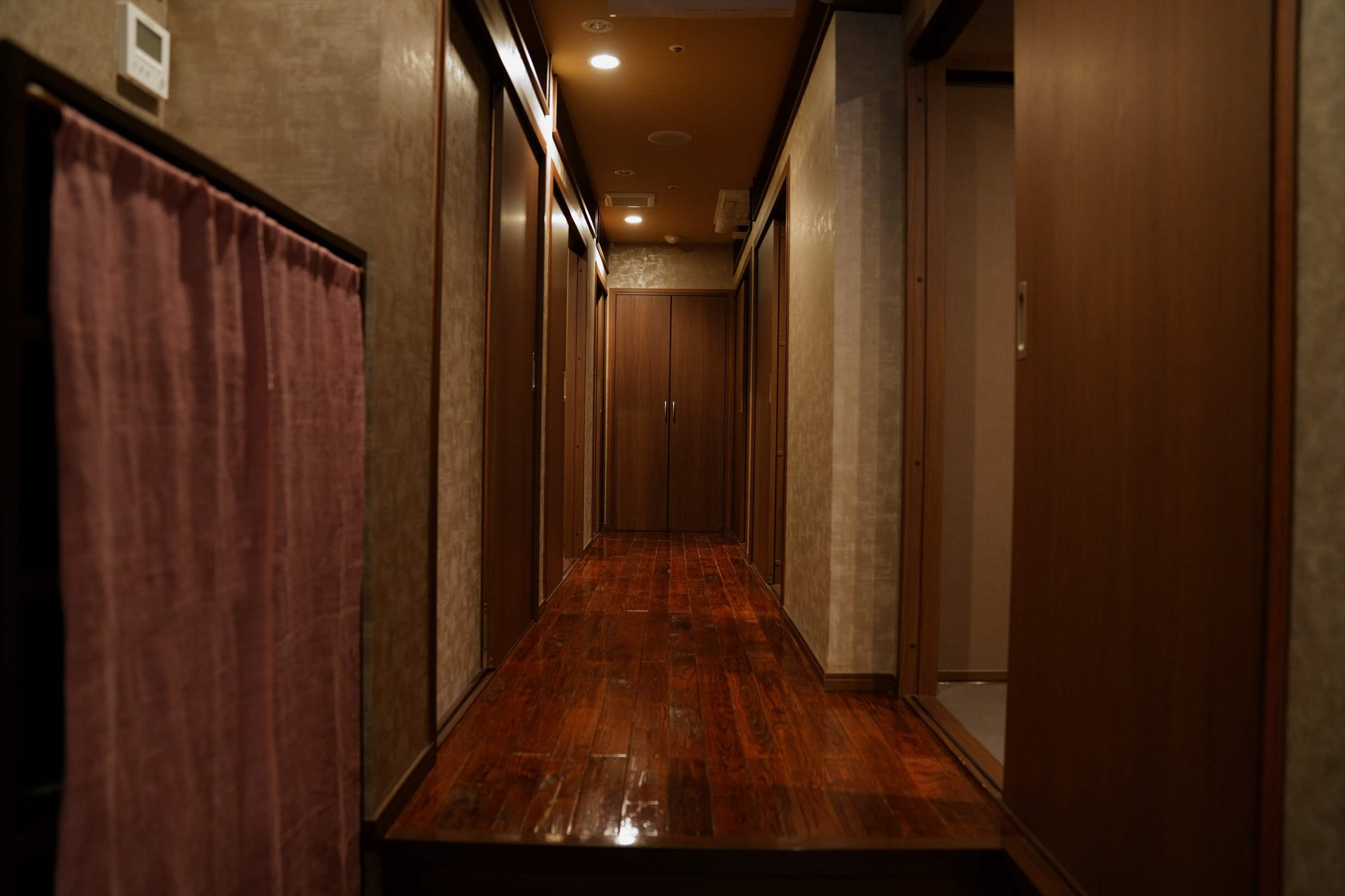 お料理 七草 八戸 店内